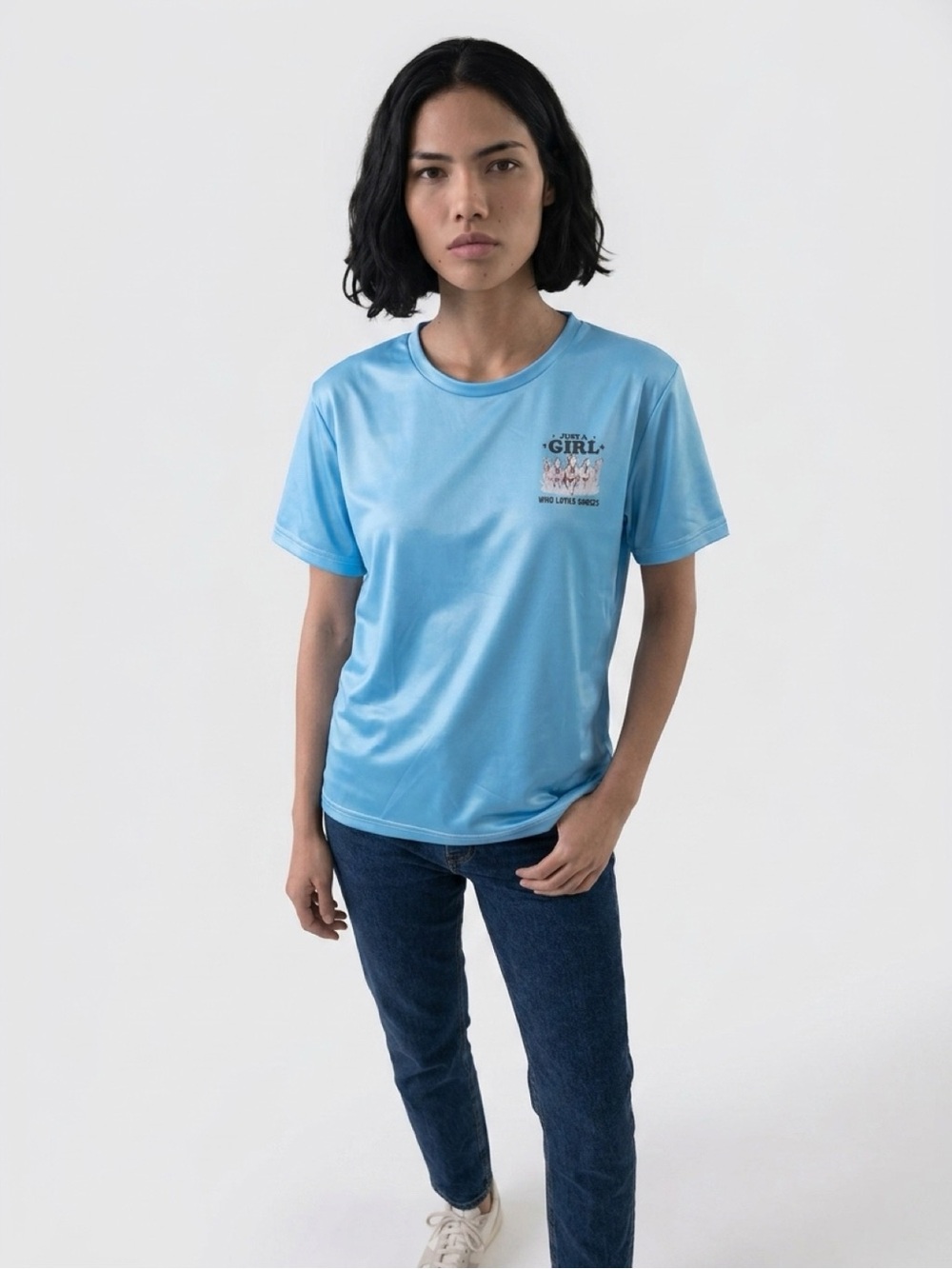 Light Blue 'Just a Girl Who Loves Horses' Graphic Tee Size L